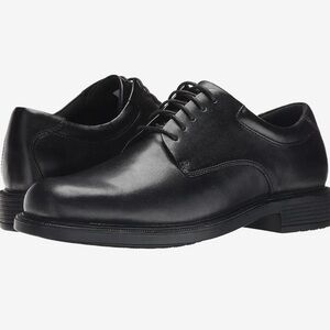 Brand NEW Men’s Rockport lace up shoe in black size 9